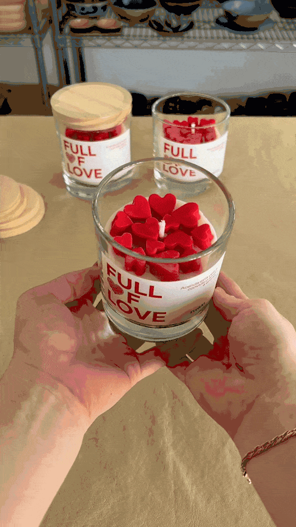 Romantic Scented Glass Candle with Wax Hearts ❤️