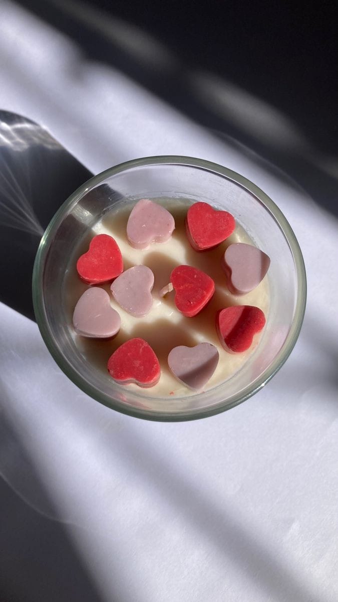 Romantic Scented Glass Candle with Wax Hearts ❤️