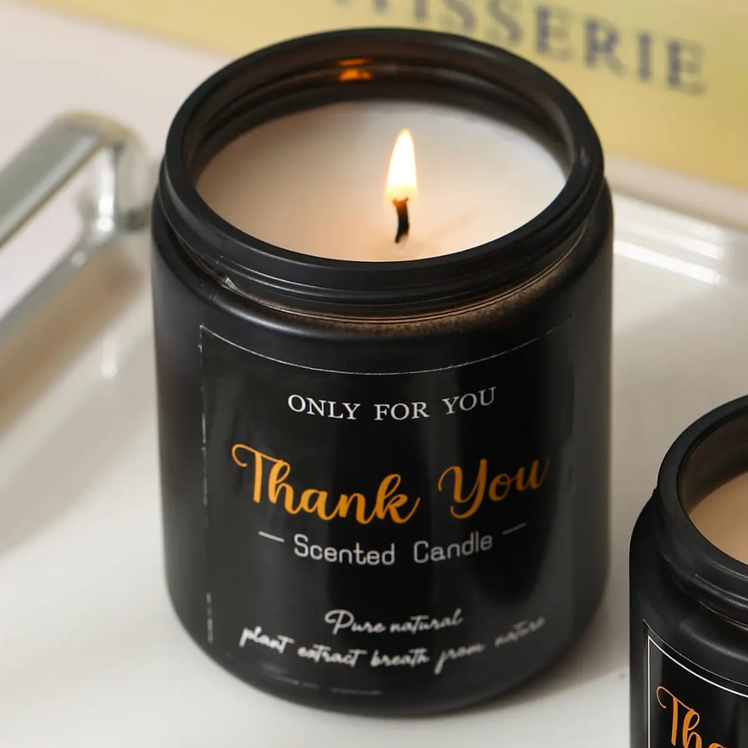Luxury Scented Candle + Complimentary Eid Greeting Pillar
